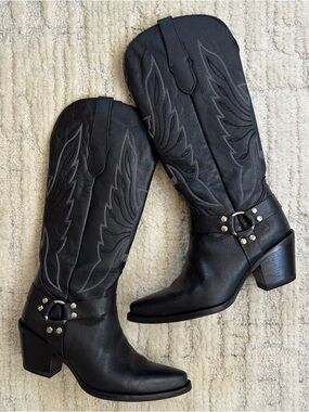DINGO Classic Black Western Cowboy Boots with Harness Detail